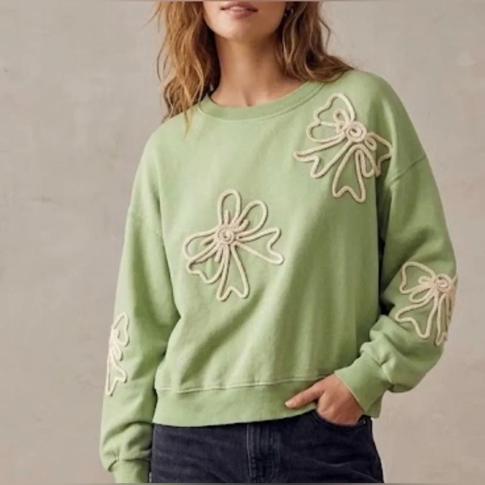 Easel Sage Green Appliqué Pullover Sweatshirt Top with Bow Details 100% Cotton - Picture 1 of 9